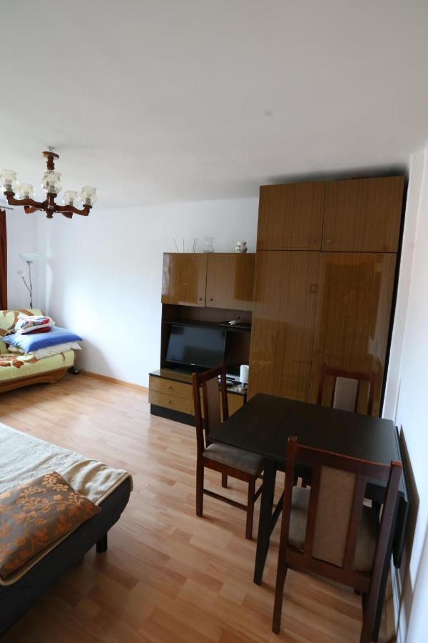 Apartament Dada Сосновец Екстериор снимка